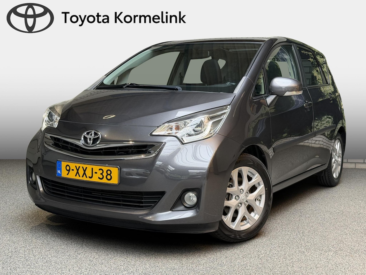 Toyota Verso S - 1.3 VVT-i Trend 1.3 VVT-i Trend - AutoWereld.nl