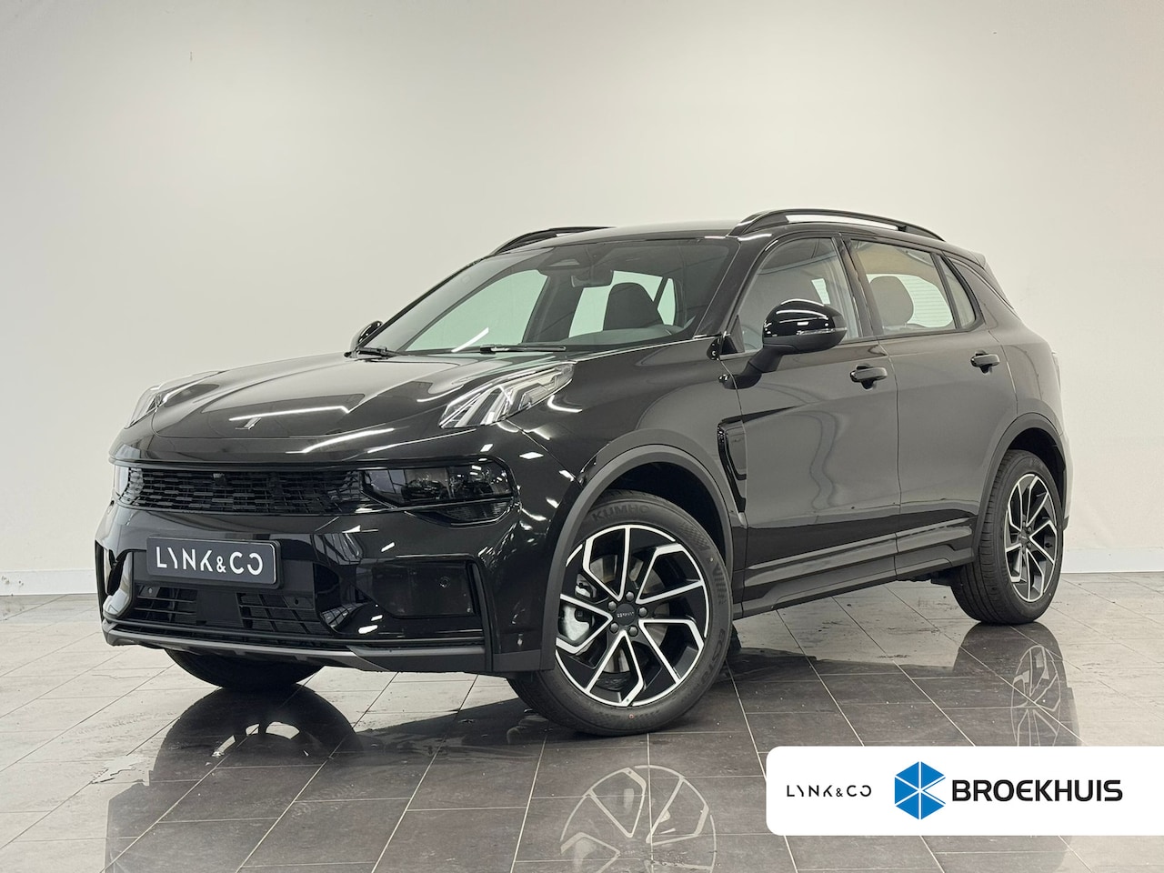 Lynk & Co 01 - 1.5 Core | Achteruitrijcamera | Apple Carplay/Android Auto|telefoonintegratie premium | Cr - AutoWereld.nl