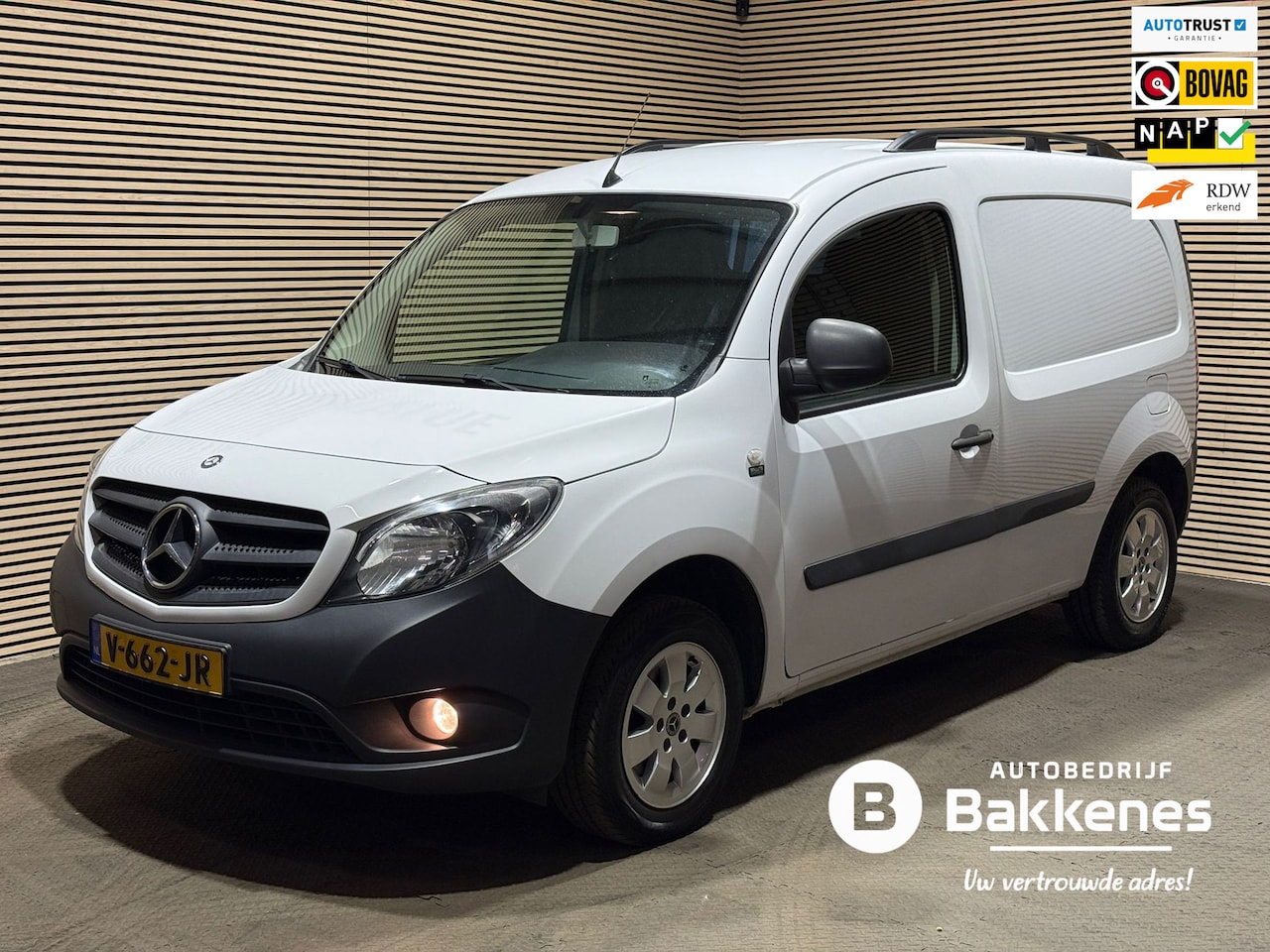 Mercedes-Benz Citan - 109 CDI Bus. Amb. | Airco | Cruise | Navi | Trekhaak - AutoWereld.nl