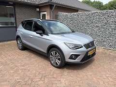 SEAT Arona - 1.0 TSI Xcellence Business Intense trekhaak navigatie
