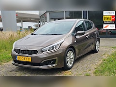 Kia Cee'd - 1.6 GDI First Edition