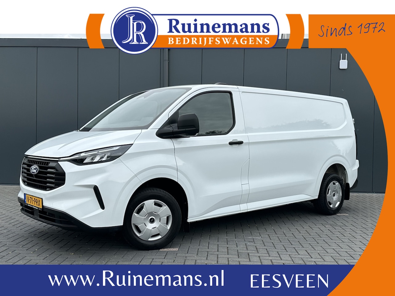 Ford Transit Custom - 2.0 TDCI 136 PK TREND / L2H1 / 2.740 KG AHG / CAMERA / CRUISE / 3 ZITS / AIRCO / CARPLAY - AutoWereld.nl