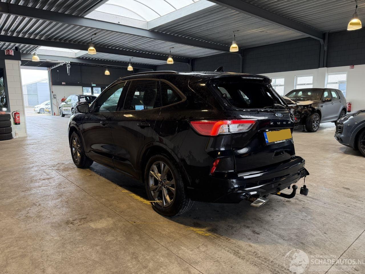 Ford Kuga - 2.5 PHEV ST-Line X 2.5 PHEV ST-Line X