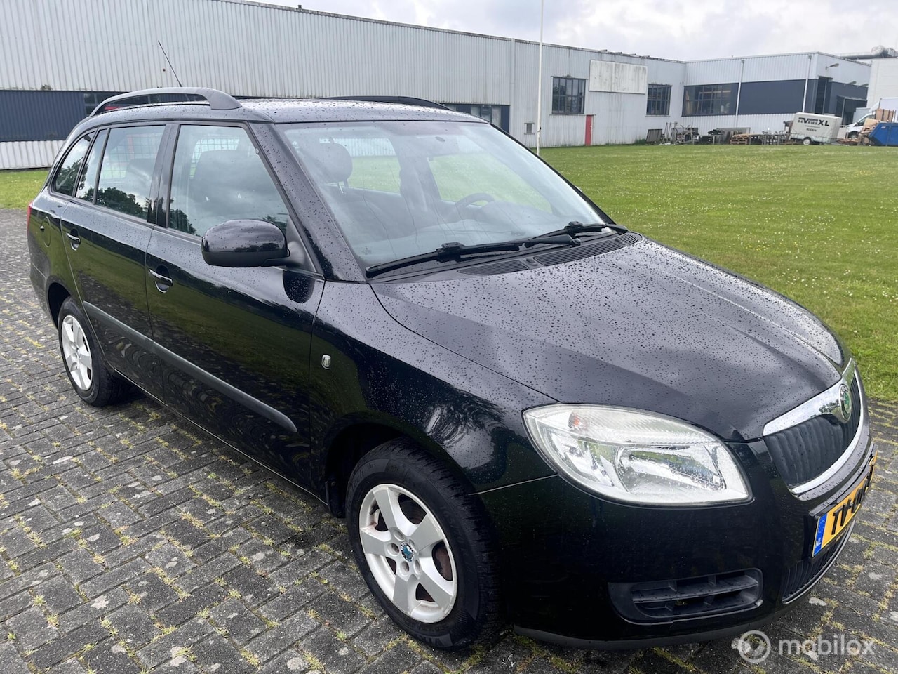 Skoda Fabia Combi - 1.4-16V Navi / Airco / Cruise / APK / D-Riem / Onderhoudsbeurt / - AutoWereld.nl