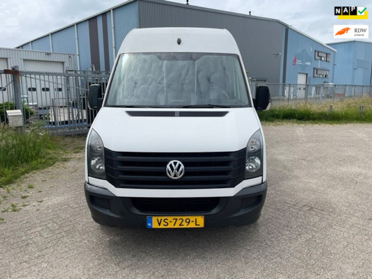 Volkswagen Crafter - 32 2.0 TDI L2H1 AIRCO !!! - AutoWereld.nl