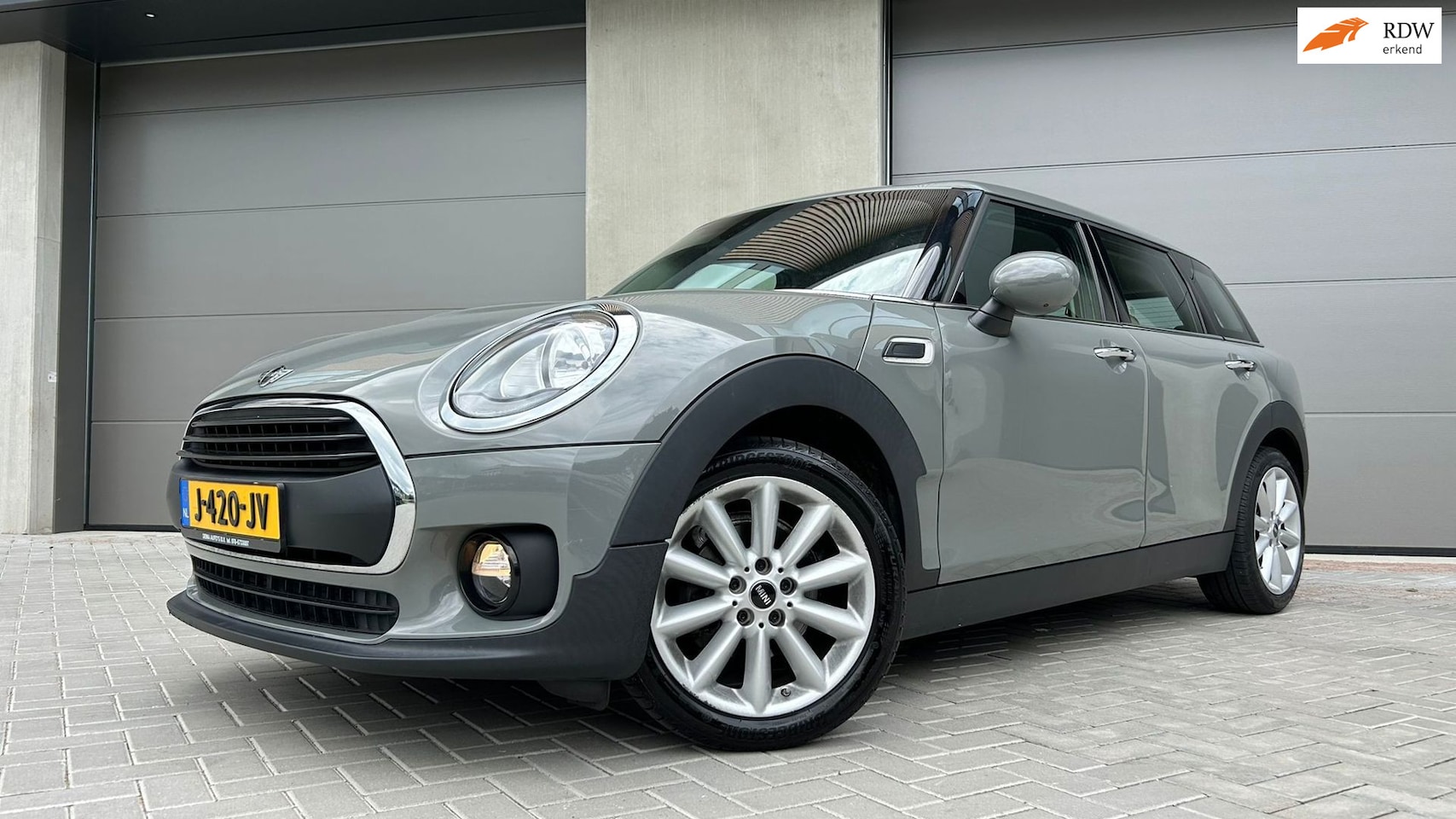 MINI Clubman - 1.5 One Pepper Business Plus - AutoWereld.nl