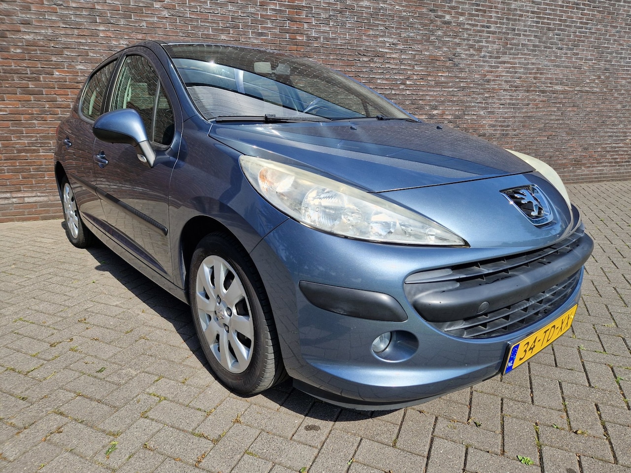 Peugeot 207 - 1.6-16V XT 5 deurs airco PDC uniek APK 07-'27 - AutoWereld.nl