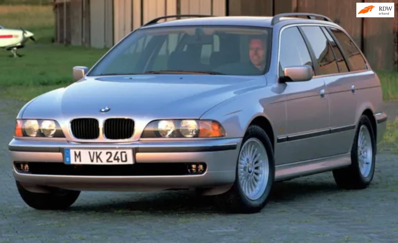 BMW 5-serie Touring - 525i 525i, automaat, netto €, bijtelvriendelijk! - AutoWereld.nl