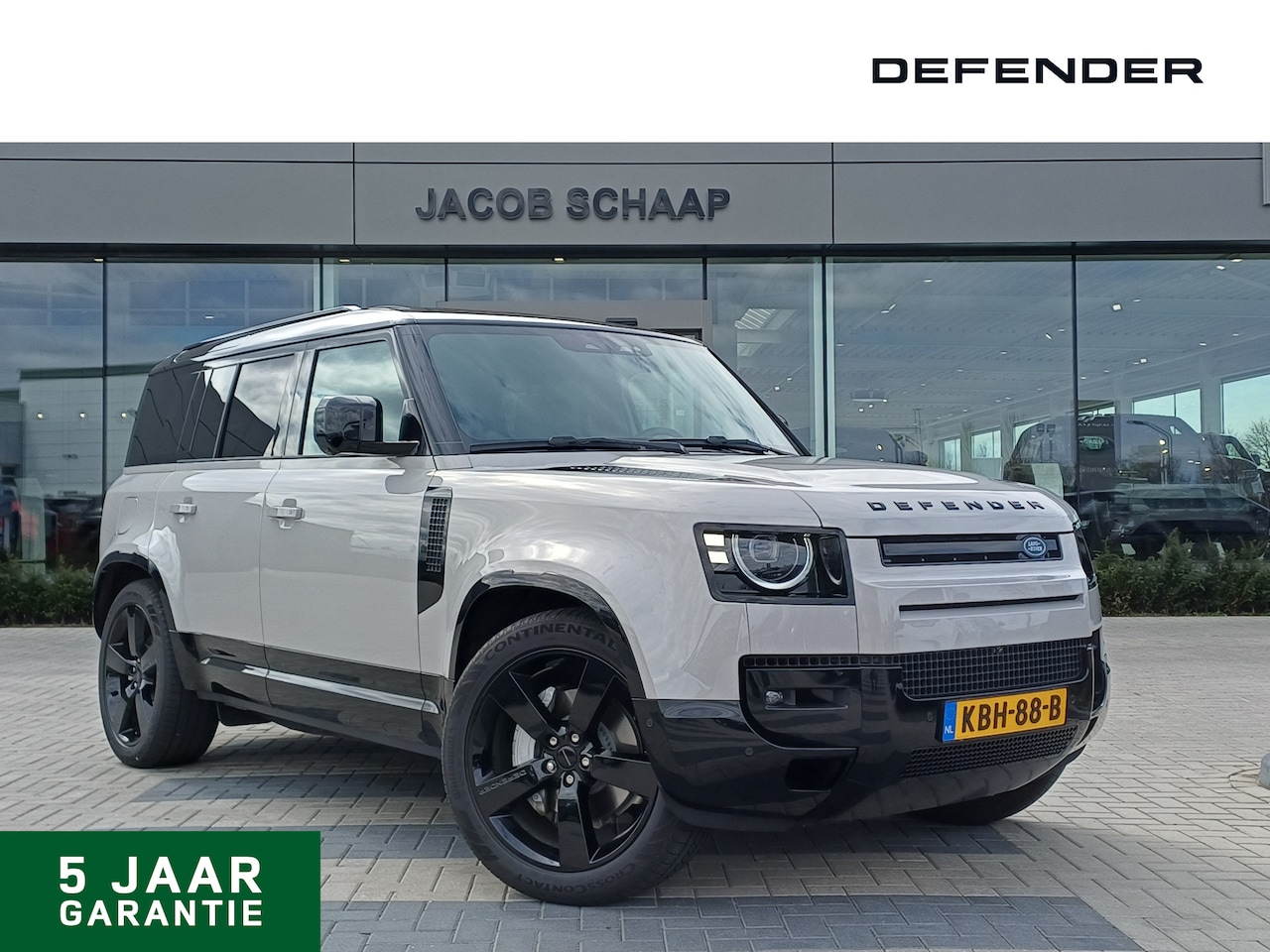 Land Rover Defender 110 - 2.0 P300e 110 Dynamic Edition | DEMO | Zeer compleet | Gekoelde voorstoelen | Elektr. trek - AutoWereld.nl