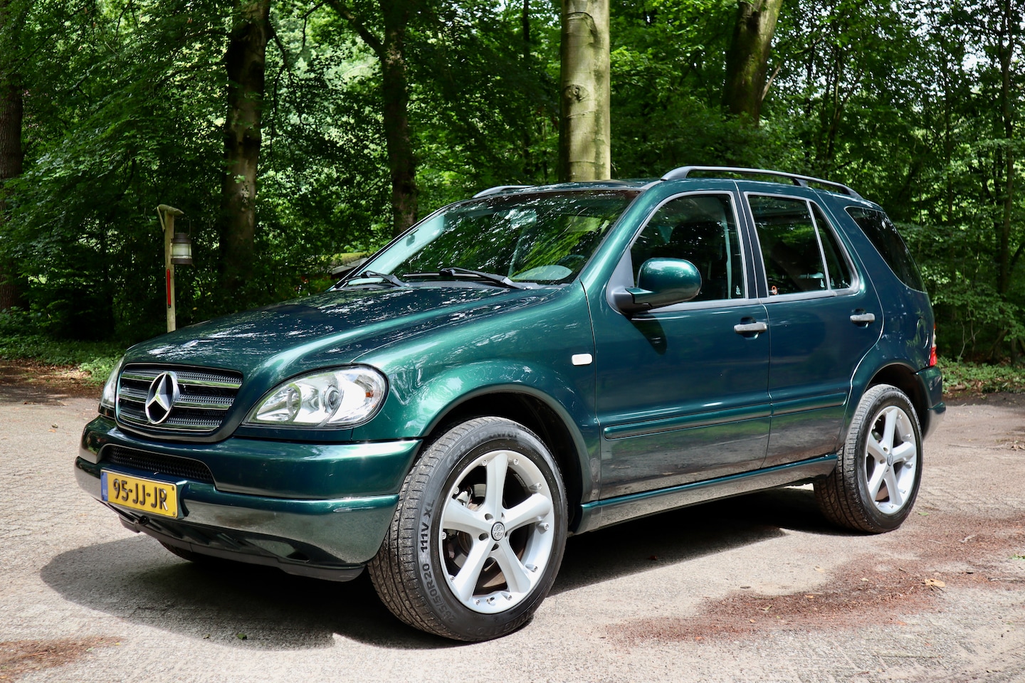 Mercedes-Benz M-klasse - 320 | Amazonitgrün Metallic | Youngtimer | Zeer mooie staat - AutoWereld.nl