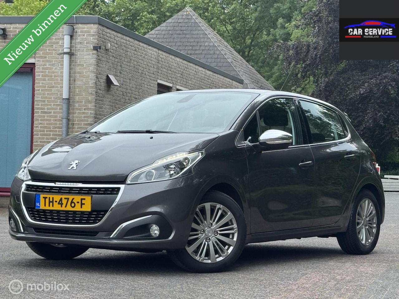 Peugeot 208 - 1.2 PureTech Allure|NAP|PDC|LMV|NWE APK|OH DO - AutoWereld.nl