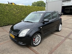 Suzuki Swift - 1.3 STOELVERWARMING/ AIRCO/ PARKEERSENSOREN