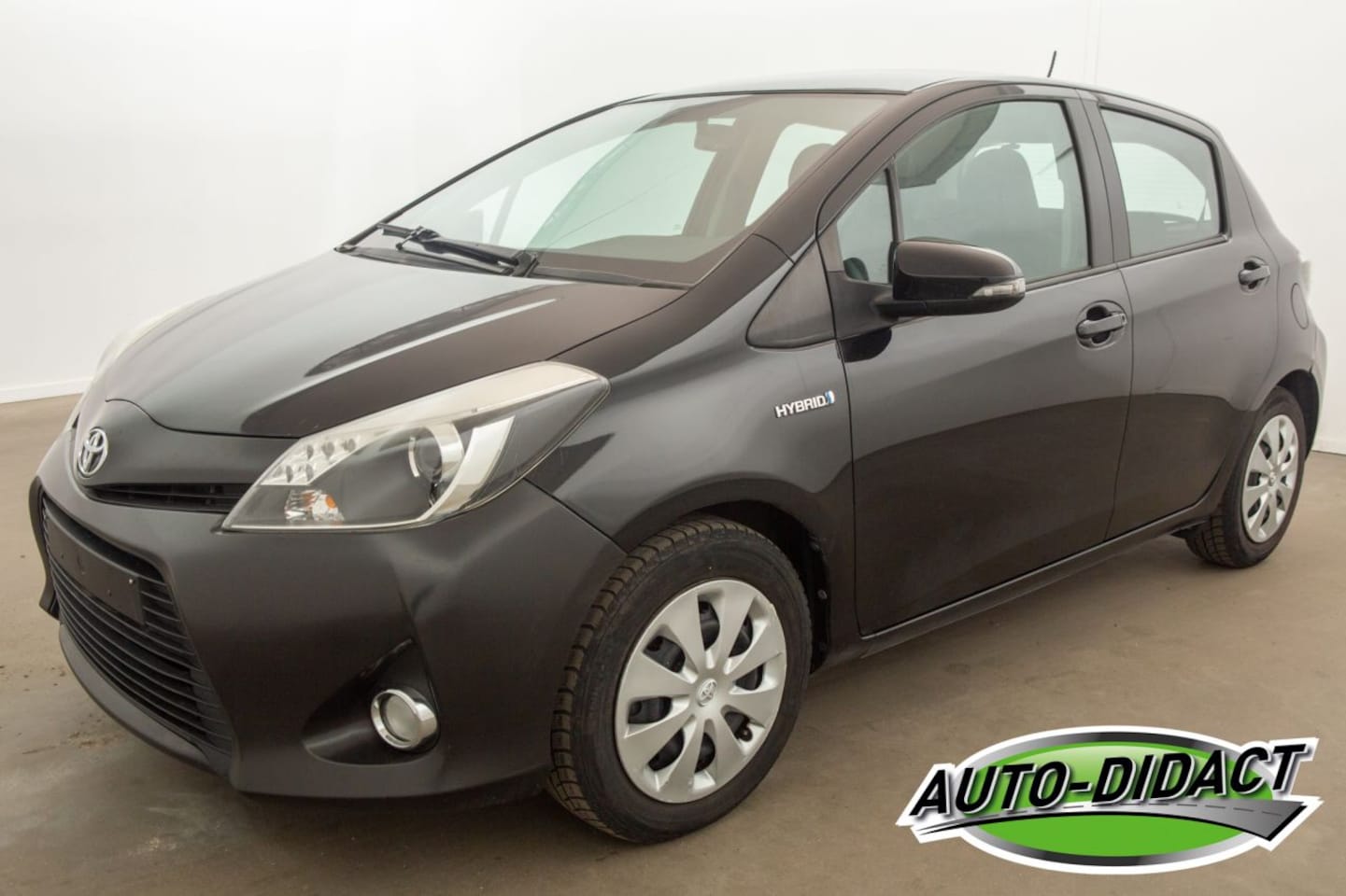 Toyota Yaris - 1.5 Hybrid Automaat Clima Camera Comfort - AutoWereld.nl