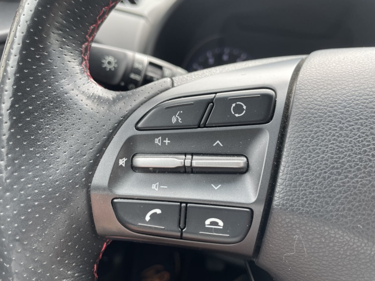 Hyundai Kona - 1.0T Premium*RIJKLAARPRIJS*