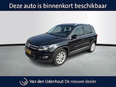 Volkswagen Tiguan - 1.4 TSI Sport&Style / 1e Eigenaar / Trekhaak / Navigatie