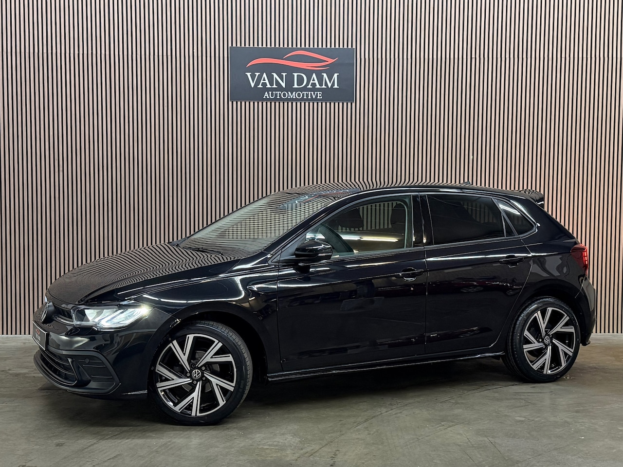 Volkswagen Polo - 1.0 TSI R-Line 2023 DSG VITRUAL KEYLESS ACC - AutoWereld.nl