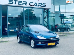 Peugeot 206 - 1.4 Gentry 5 deurs Airco N.A.P