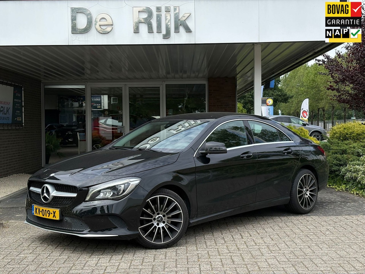 Mercedes-Benz CLA-Klasse - 180 Ambition | Navi, Cruise, Half leder, PDC, 18'' LMV | Goed onderhouden! | NAP | - AutoWereld.nl