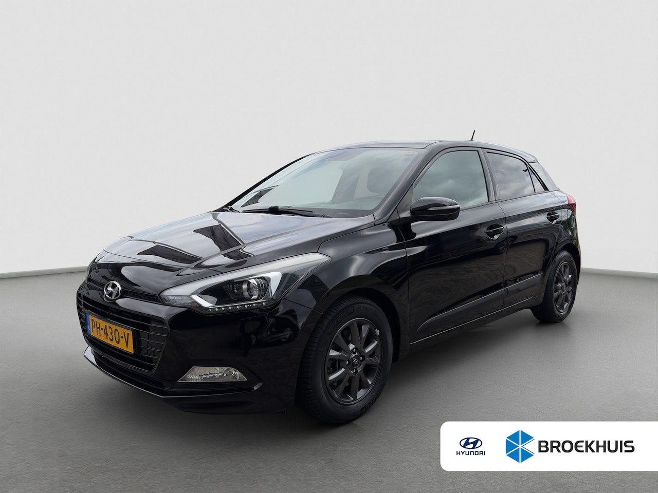 Hyundai i20 - 1.0 T-GDI 100pk Black Edition | Airco | navigatie | Camera | Cruise Control | Parkeersenso - AutoWereld.nl