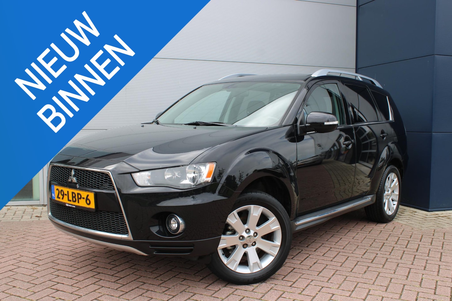 Mitsubishi Outlander - 2.0 Intro Edition Airco Cruise PDC Trekhaak 1.600kg Dealer onderhouden - AutoWereld.nl