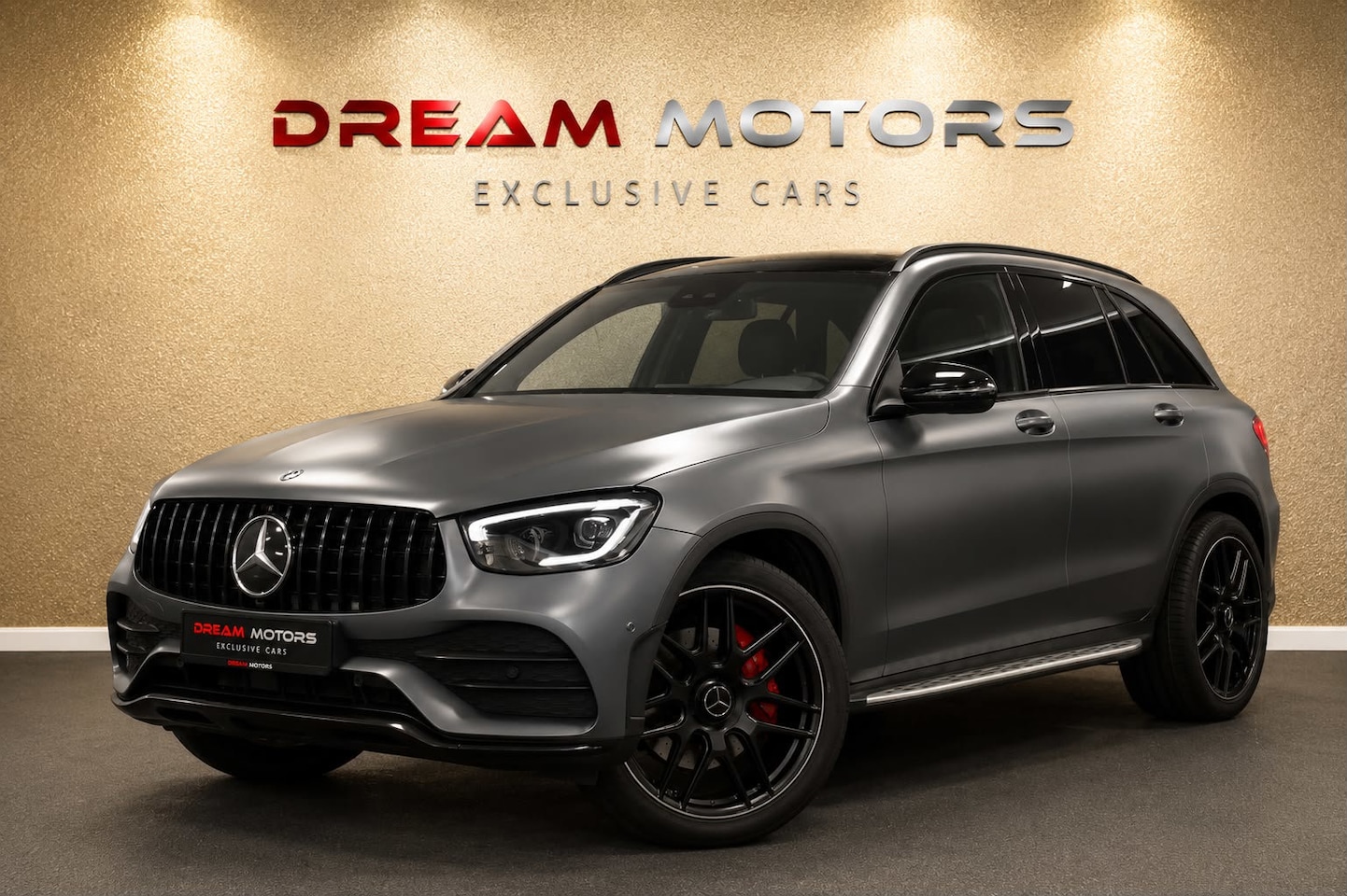 Mercedes-Benz GLC-klasse - 300 4MATIC AMG 258pk | GLC 63 AMG | STOELVENTILATIE | PANODAK - AutoWereld.nl