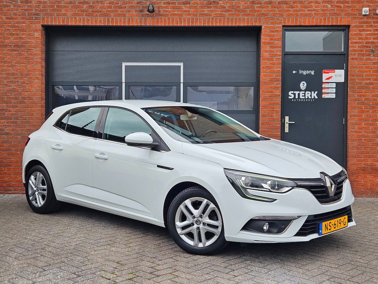 Renault Mégane - 1.2 TCe Zen Navi Cruise PDC Bluetooth - AutoWereld.nl