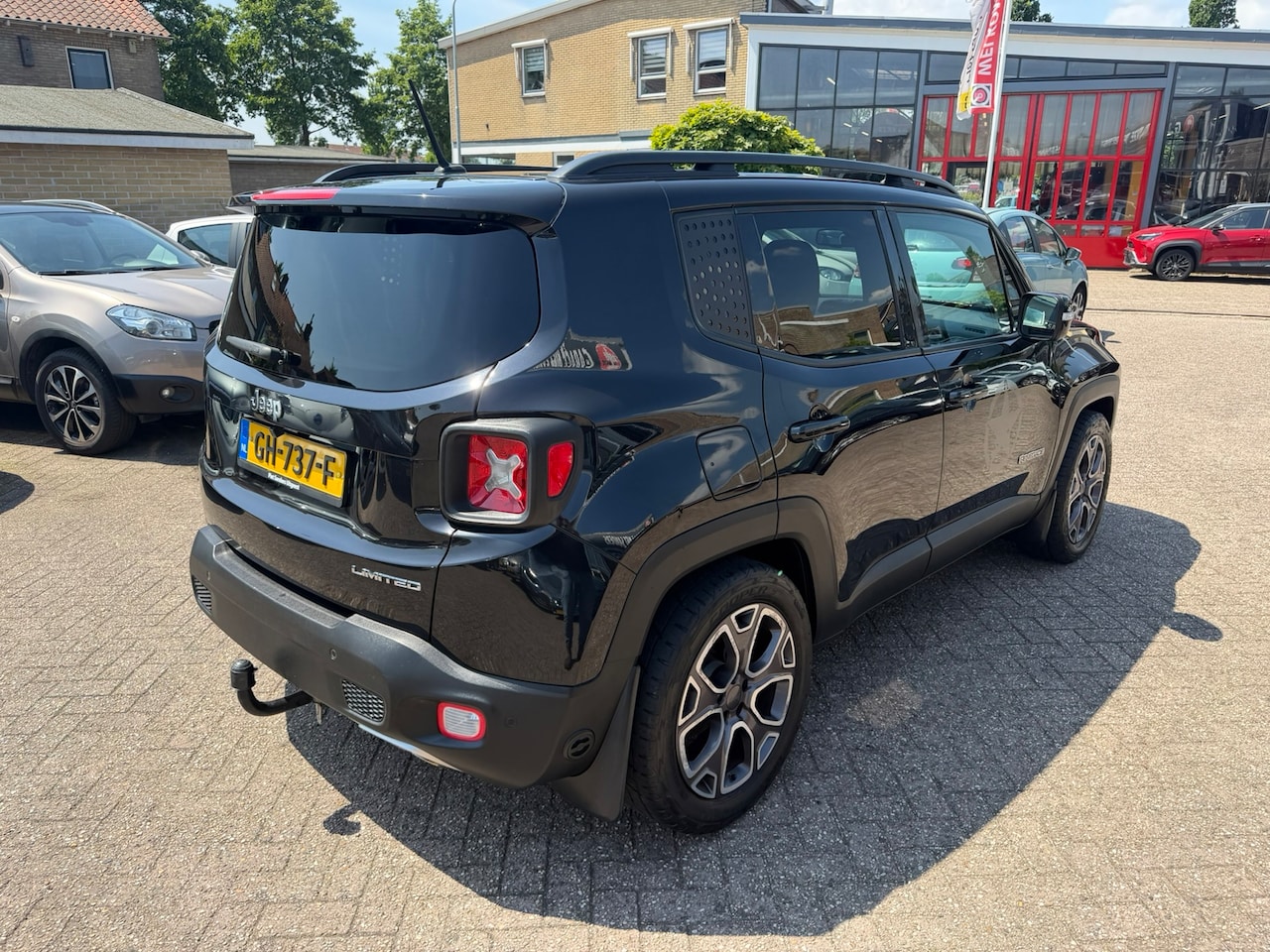 Jeep Renegade - 1.4 MultiAir Limited I LPG I Leder I Clima I Panorama I NL-Auto - AutoWereld.nl