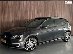 Volkswagen Golf - 1.4 TSI GTE Connected Series PANORAMADAK/KEYLESS ENTRY&GO/APPLE CARPLAY/ACC/CAMERA/DODEHOE