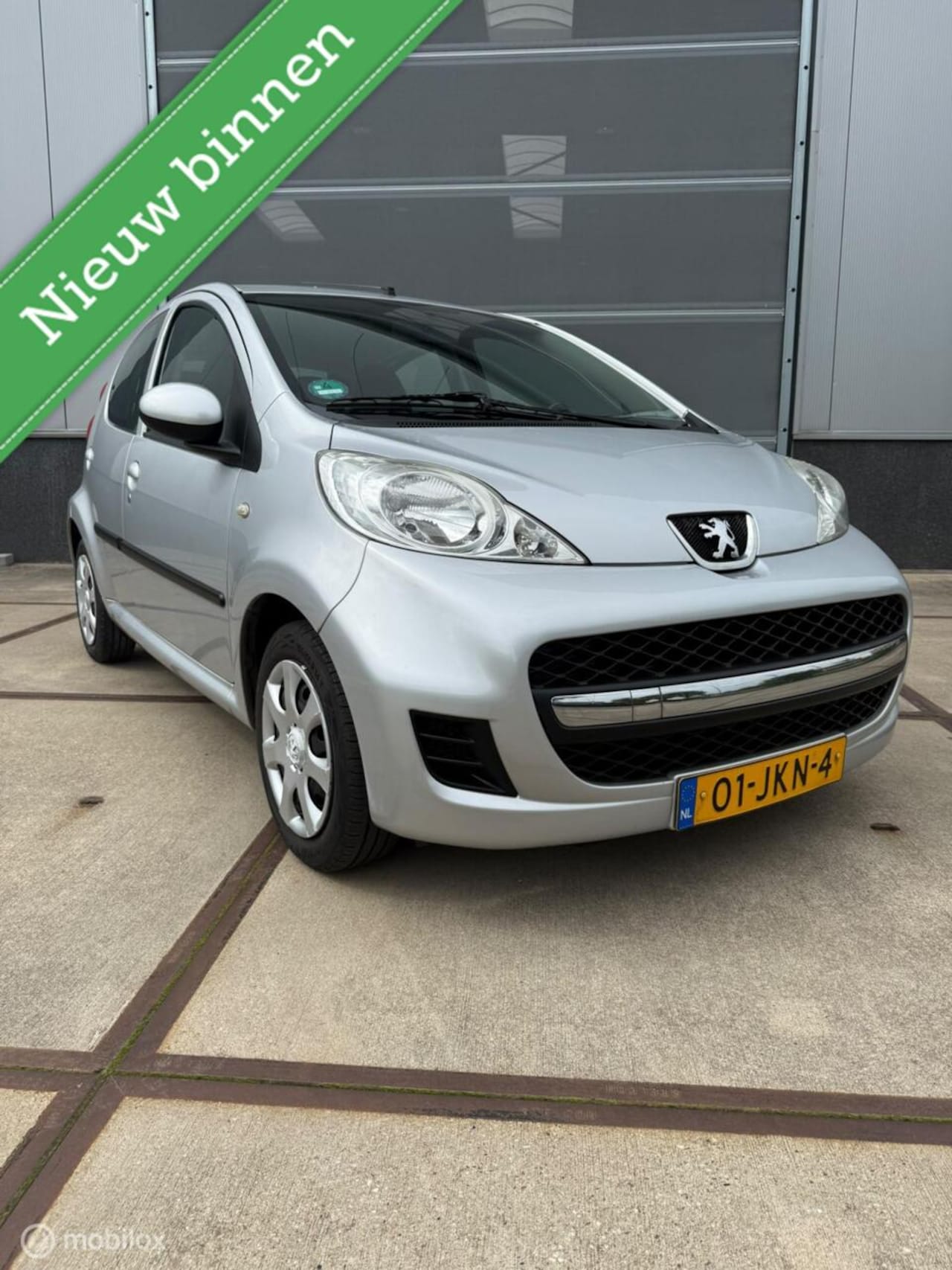 Peugeot 107 - 1.0-12V Sublime 1.0-12V Sublime - AutoWereld.nl