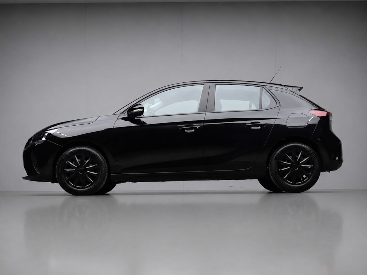 Opel Corsa - 1.2 Edition Sport (APPLE CARPLAY,NAVI,LANE ASSIST,PDC,LED,CRUISE,SPORTSTOELEN,NETTE STAAT) - AutoWereld.nl