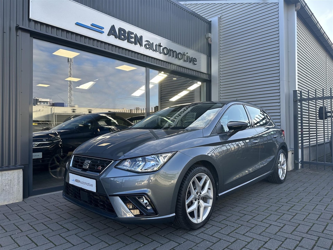 SEAT Ibiza - 1.0 TSI FR 1.0 TSI 95PK FR 5-deurs (ACC|17" LMV|NAVI|CLIMA|STOELVERW.) - AutoWereld.nl