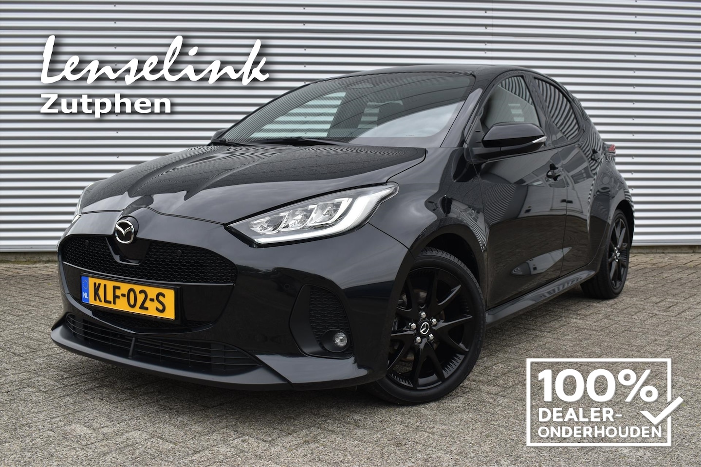 Mazda 2 Hybrid - 1.5 116pk 6AT HOMURA PLUS | Pano dak | Super zuinig! | Navi | Apple Carplay | Rijklaarprij - AutoWereld.nl
