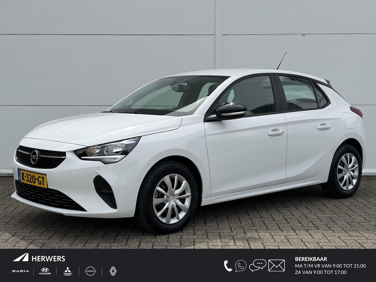 Opel Corsa - 1.2 Edition / 1ste Eigenaar / Trekhaak ( 500 kg ) / Pdc / Lage km-Stand / - AutoWereld.nl