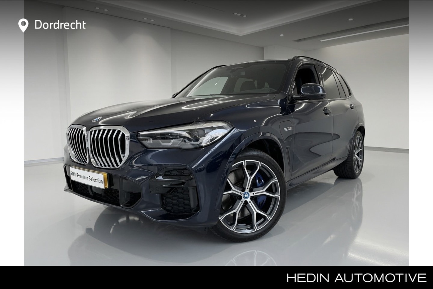 BMW X5 - xDrive45e High Exe | M-Sport | Individual leder uitgebr. | 21'' | Co-Pilot | Panorama Sky - AutoWereld.nl
