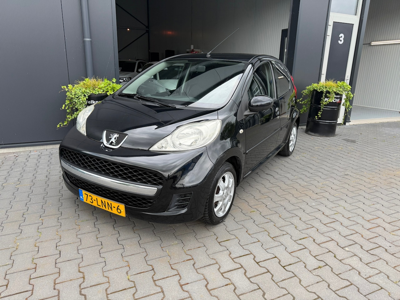 Peugeot 107 - 1.0-12V XS 1.0-12V XS - AutoWereld.nl