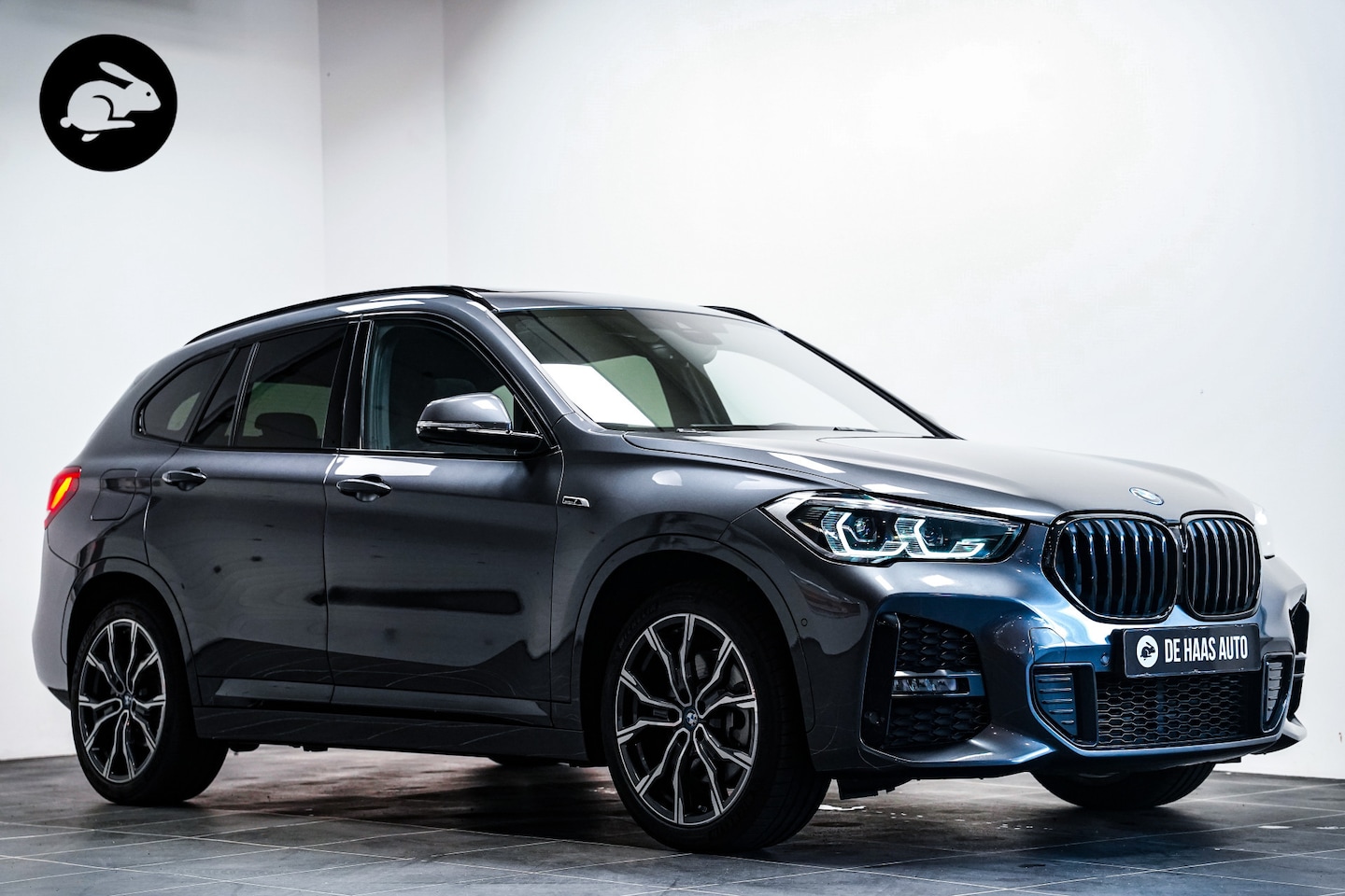 BMW X1 - xDrive25e M Sport|Pano dak|Head up|Camera|19 inch - AutoWereld.nl
