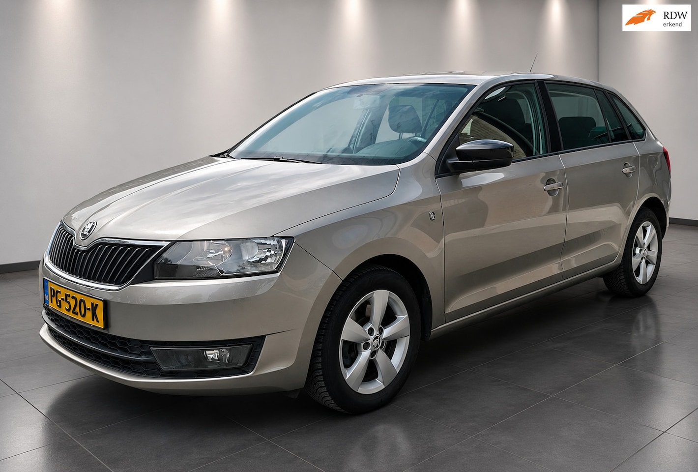 Skoda Rapid Spaceback - 1.2 TSI Greentech Elegance station Navigatie Cruise - AutoWereld.nl