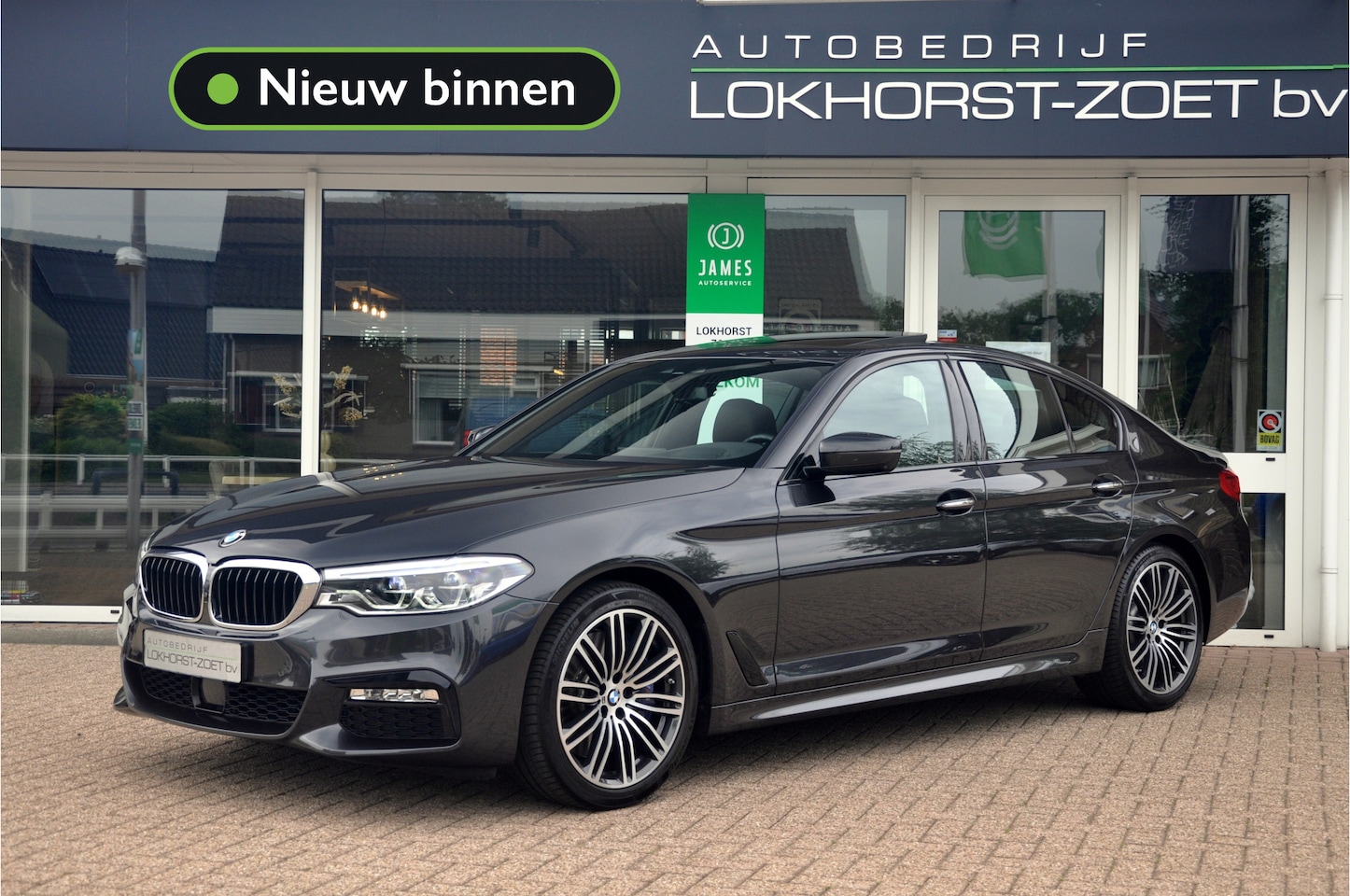 BMW 5-serie - 540i xDrive High Executive M-Sport | 52.000 km! | HK-Audio | Pano | Trekhaak - AutoWereld.nl
