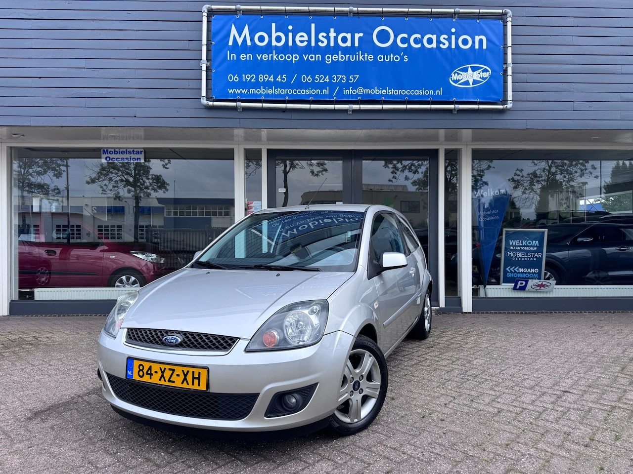 Ford Fiesta - 1.6-16V Futura / Automaat / Nap / airco / apk - AutoWereld.nl