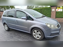 Opel Zafira - 2.2 Executive Automaat Airco 7 persoons Leder trekhaak
