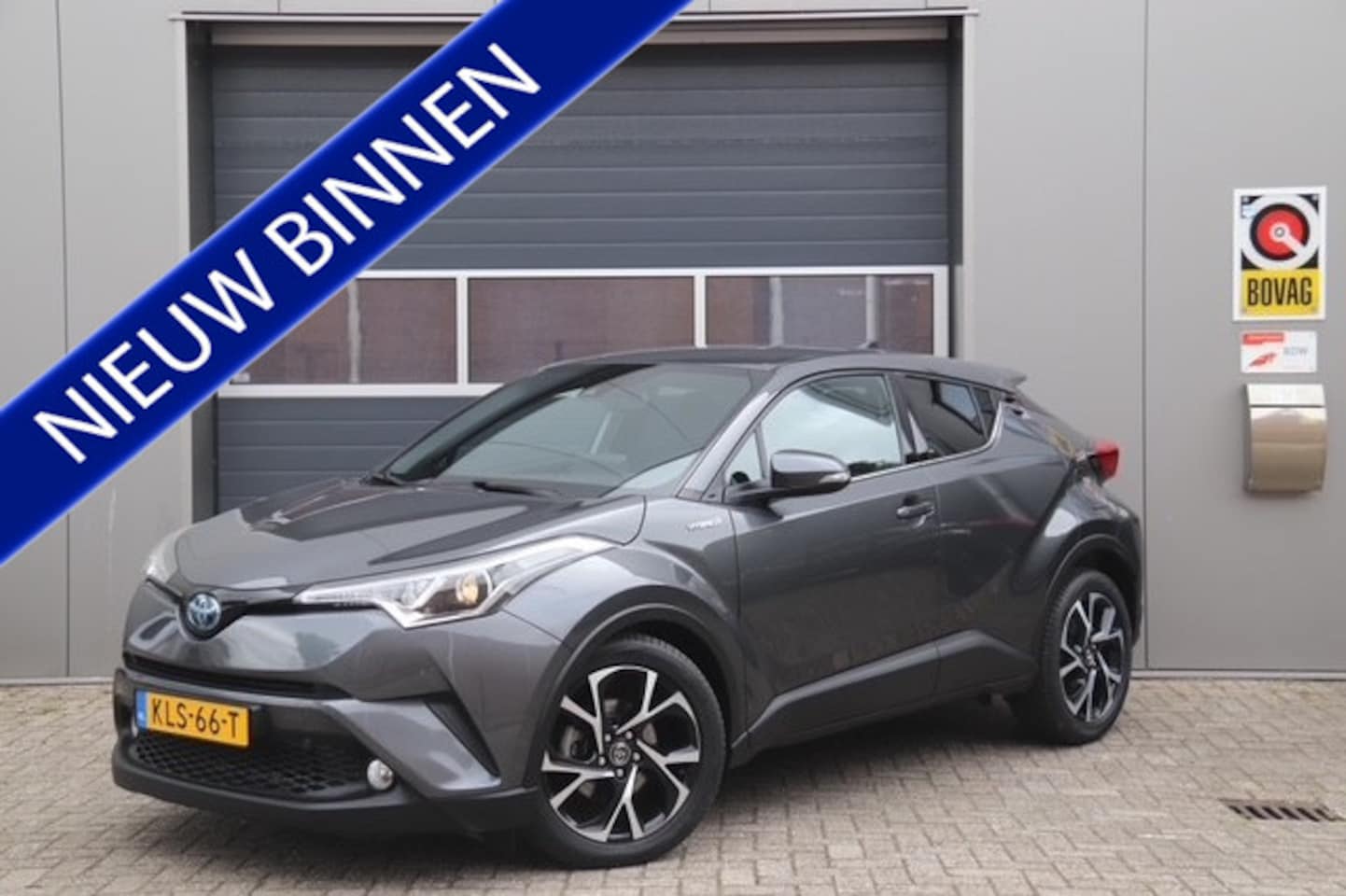 Toyota C-HR - 1.8 Hybrid Dynamic 1.8 Hybrid Dynamic, Stoelverwarming, Camera, Cruise, Navi - AutoWereld.nl