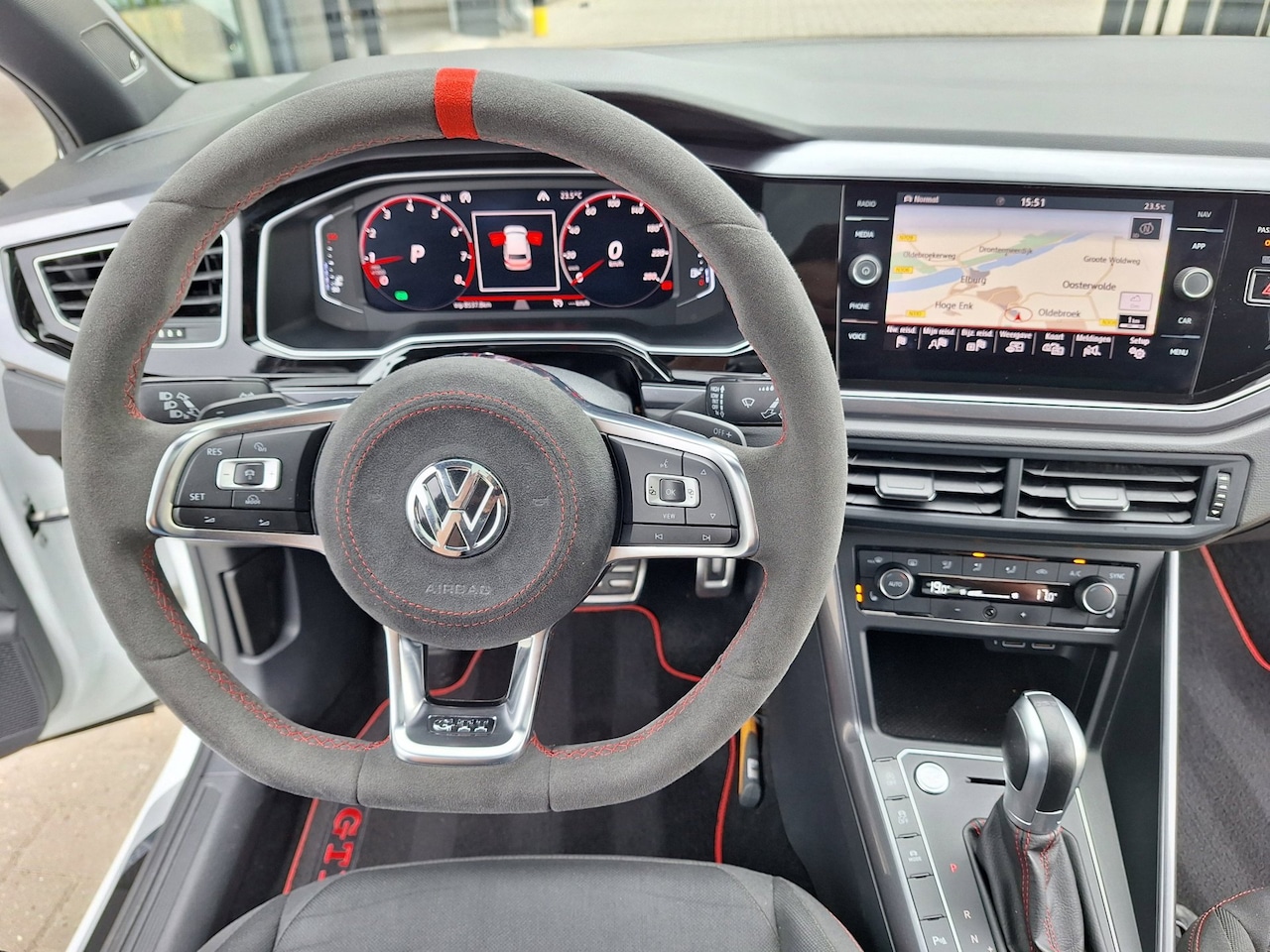 Volkswagen Polo - 2.0 TSI GTI ORIG NL|VIRTUAL|PANO|CAMERA - AutoWereld.nl
