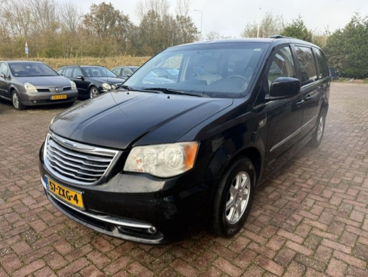 Chrysler Town and Country - 3.6 V6 AUT, Stow&Go, Leer, electr deuren - AutoWereld.nl