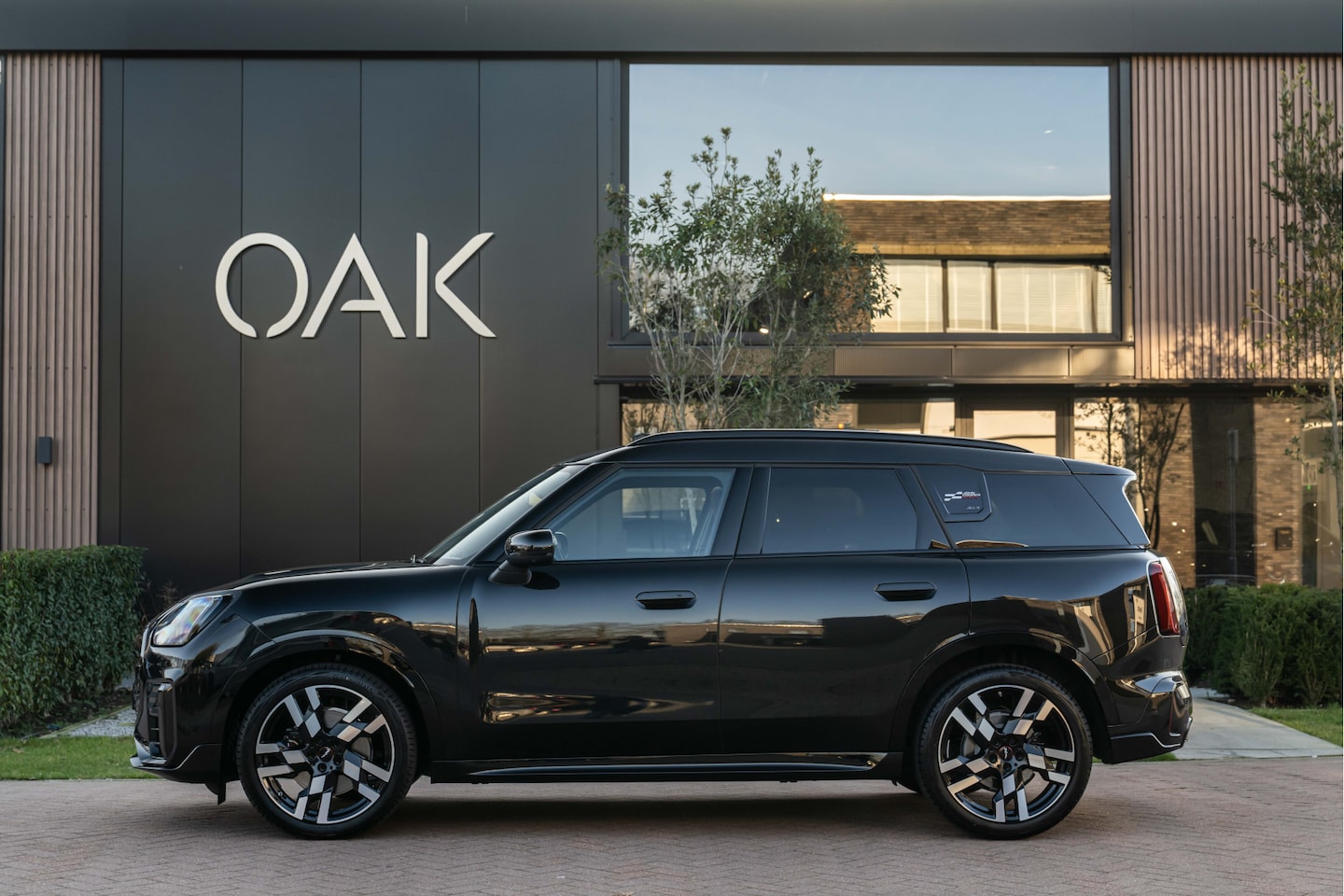 MINI Countryman - 2.0 S ALL4 John Cooper Works XL | Panorama | Leder | Memory | 20"LM | Midnight Black - AutoWereld.nl