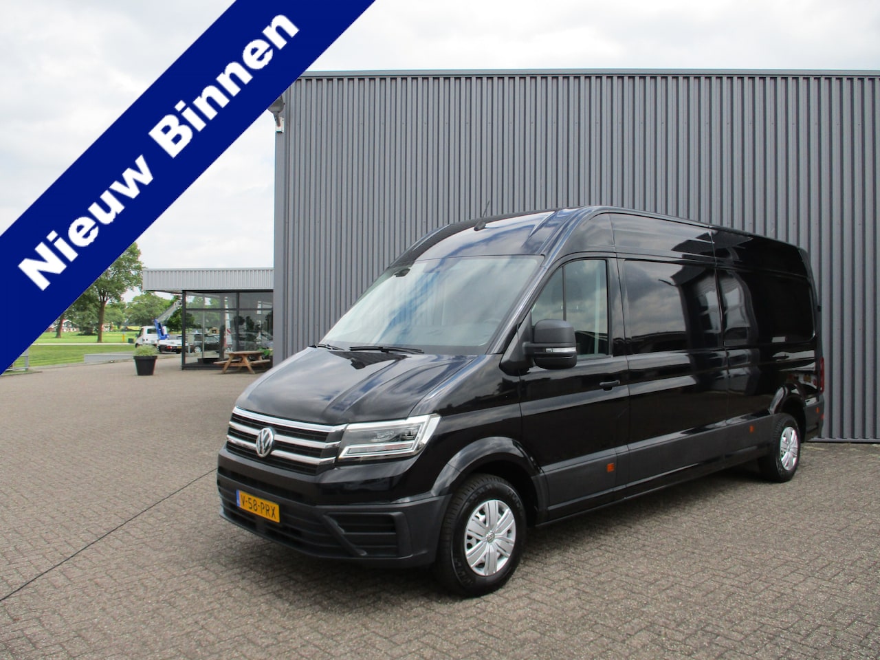 Volkswagen Crafter - 2.0 TDI 177 PK L4 Highline Led Airco Camera - AutoWereld.nl