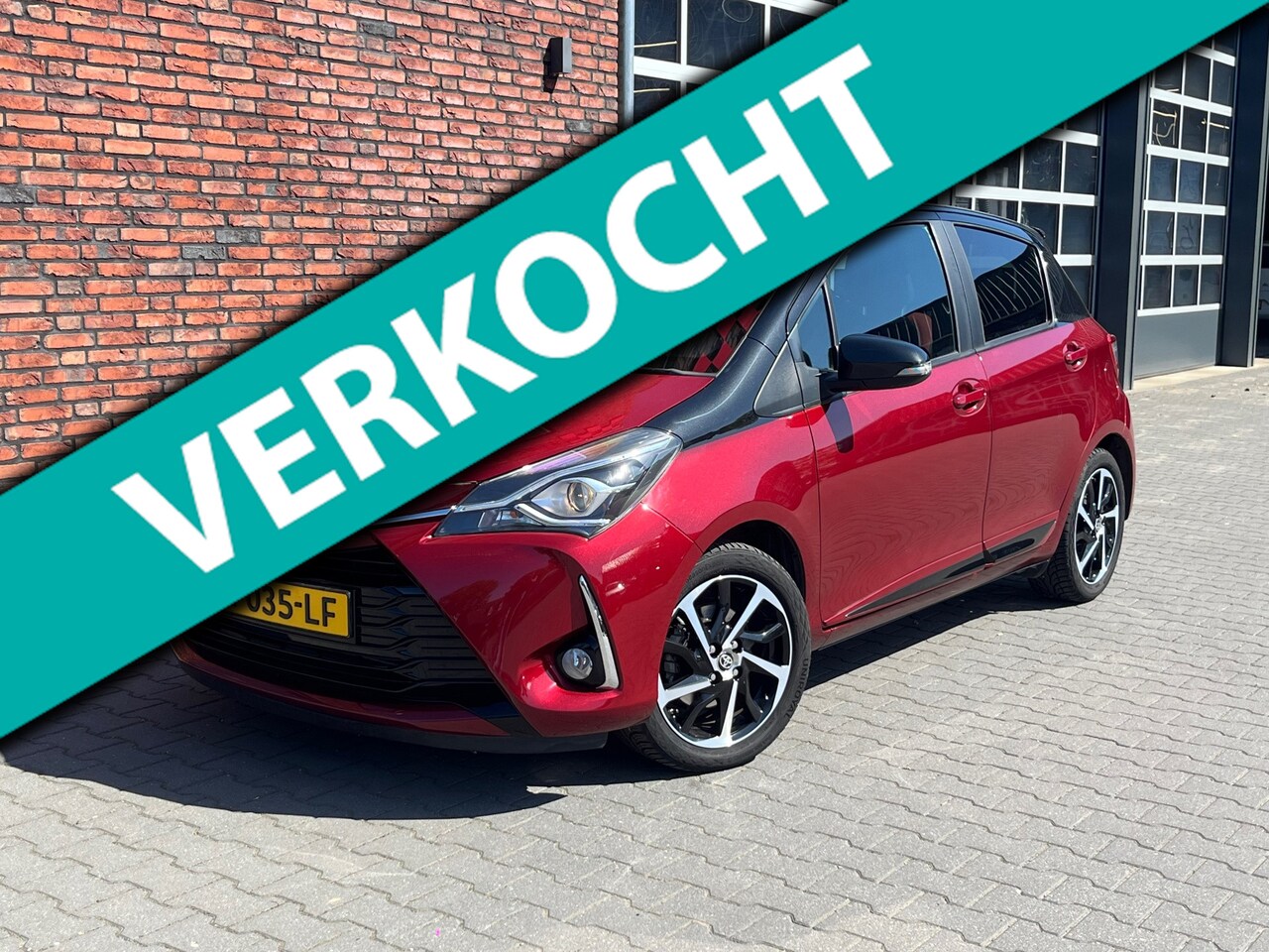Toyota Yaris - 1.5 Hybrid Y20 AchteruitrijCam./LED/KeylessStart/Navi/Clima/Airco/Cruise/AppleCarplay - AutoWereld.nl