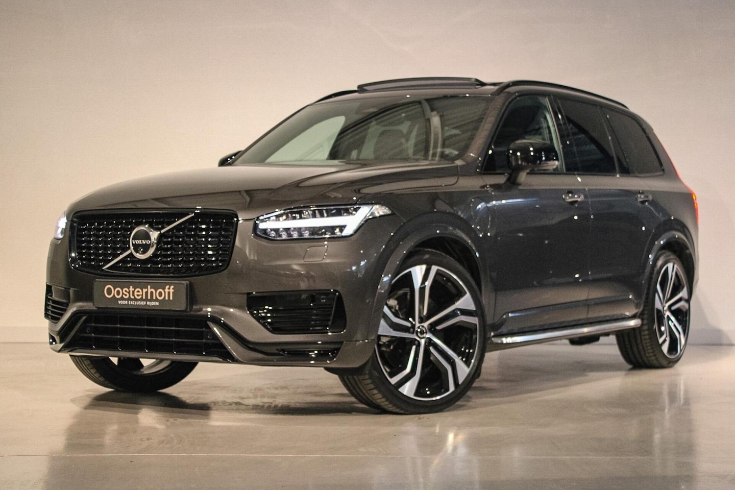 Volvo XC90 - 2.0 T8 Recharge AWD Ultra Dark B&W | PANO | LUCHT - AutoWereld.nl