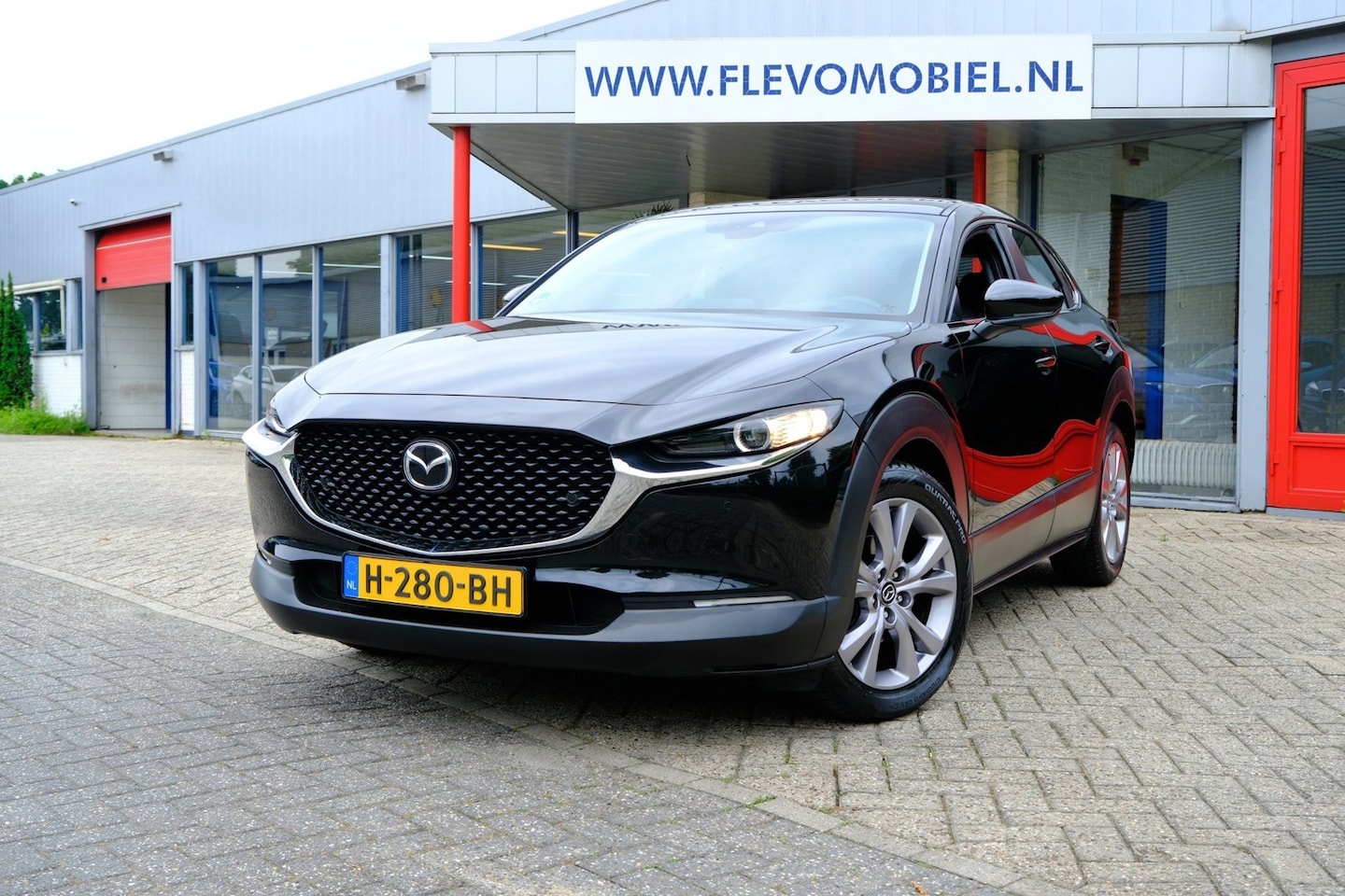 Mazda CX-30 - 2.0 180pk e-SkyActiv-X M Hybrid Comfort Navi|LED|CarPlay|Cam|HUD|LMV - AutoWereld.nl