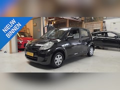 Daihatsu Sirion 2 - 1.0-12V Premium Bluetooth, el ramen + spiegels, NAP kilometers