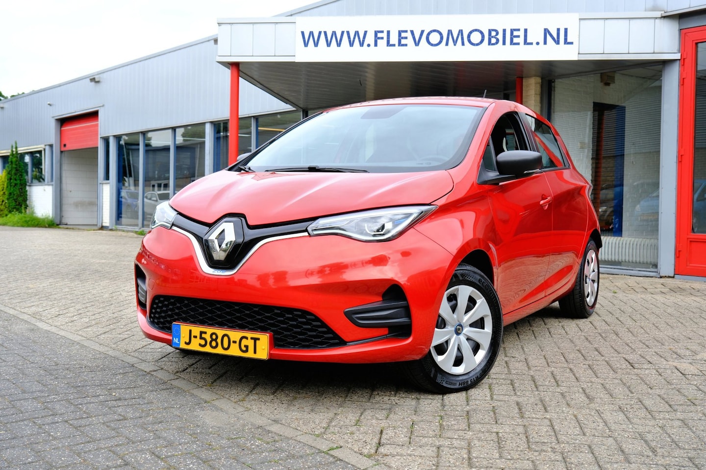 Renault Zoe - R110 Life 52 kWh (Huur Accu) Aut. LED|1e Eig|Clima|CarPlay|Cruise - AutoWereld.nl